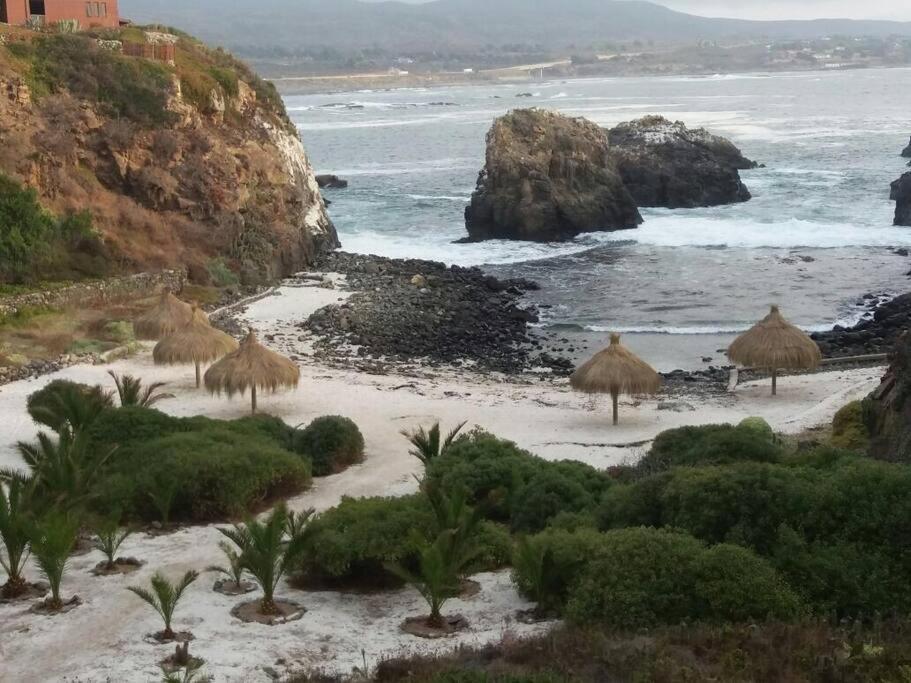 Cabana Frente Al Mar Ensenada Pichidangui Y Los Vilos Villa Exterior photo