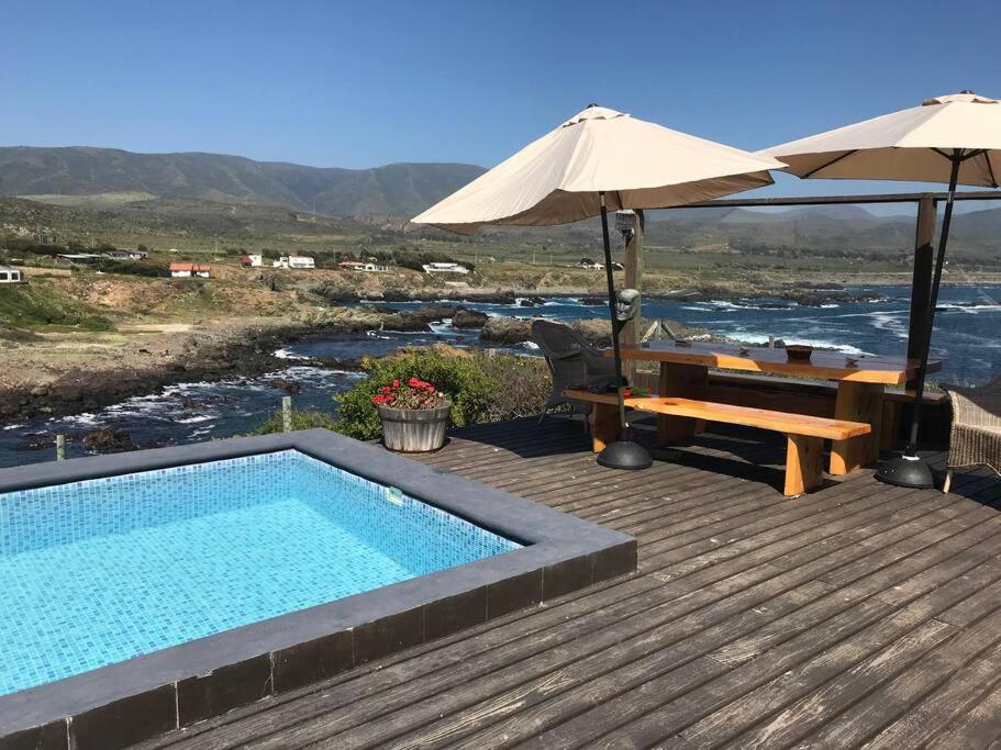 Cabana Frente Al Mar Ensenada Pichidangui Y Los Vilos Villa Exterior photo